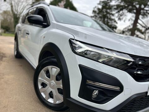 Dacia Jogger ESSENTIAL TCE 27