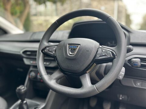 Dacia Jogger ESSENTIAL TCE 22
