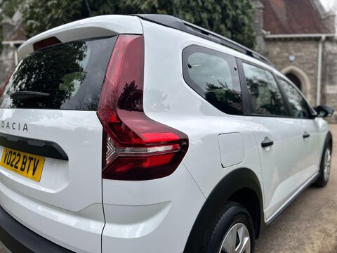 Dacia Jogger ESSENTIAL TCE 30