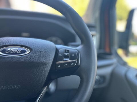 Ford Transit Custom 320 ACTIVE L1H1 DCIV ECOBLUE 35