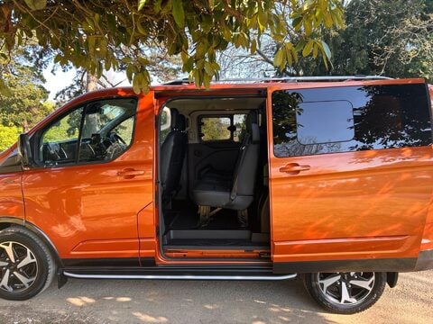 Ford Transit Custom 320 ACTIVE L1H1 DCIV ECOBLUE 19