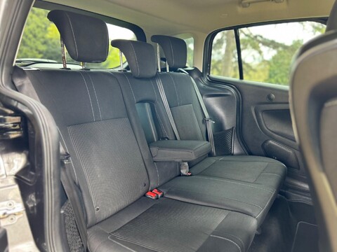 Ford B-Max TITANIUM NAVIGATOR 5