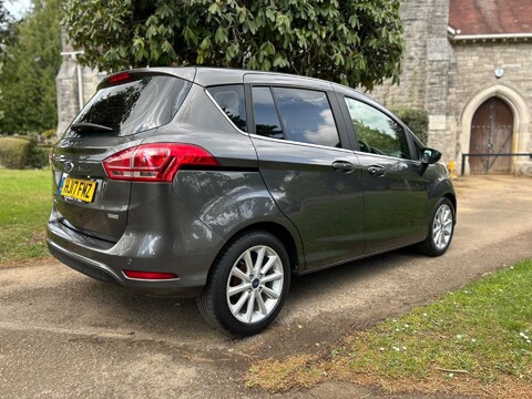 Ford B-Max TITANIUM NAVIGATOR 17
