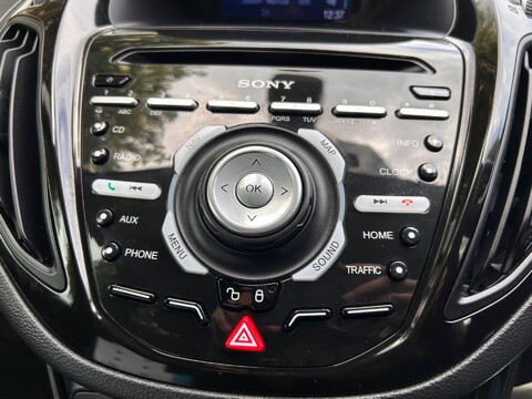 Ford B-Max TITANIUM NAVIGATOR 25