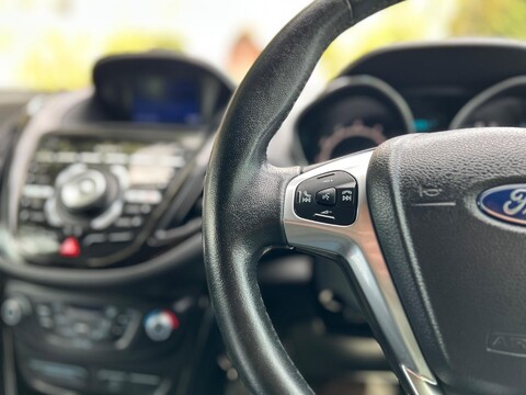 Ford B-Max TITANIUM NAVIGATOR 28