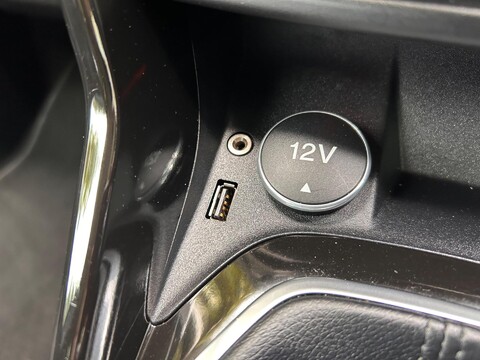 Ford B-Max TITANIUM NAVIGATOR 30