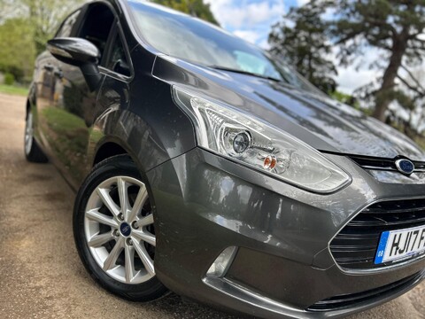 Ford B-Max TITANIUM NAVIGATOR 37