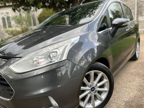 Ford B-Max TITANIUM NAVIGATOR 38