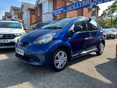 Toyota Aygo BLUE VVT-I