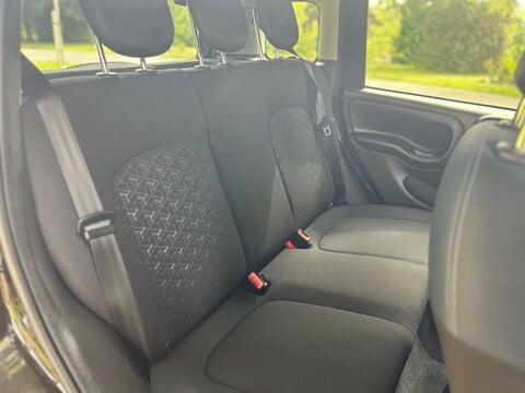 Fiat Panda CITY CROSS MHEV 5