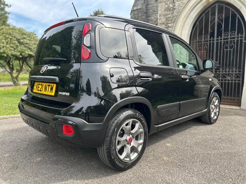 Fiat Panda CITY CROSS MHEV 17
