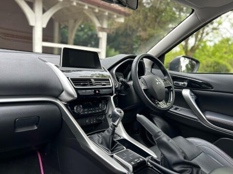 Mitsubishi Eclipse Cross 4 12