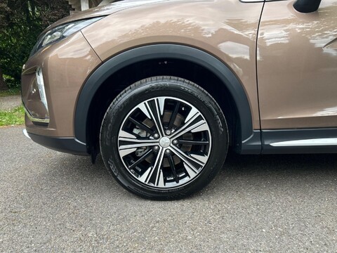 Mitsubishi Eclipse Cross 4 31