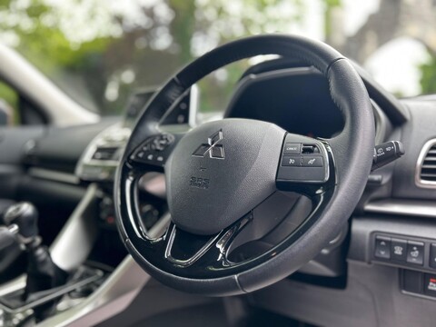 Mitsubishi Eclipse Cross 4 40