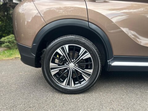 Mitsubishi Eclipse Cross 4 29