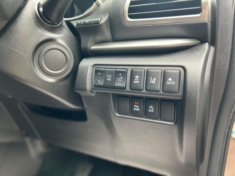 Mitsubishi Eclipse Cross 4 44