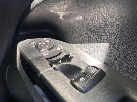 Ford Ecosport TITANIUM 33