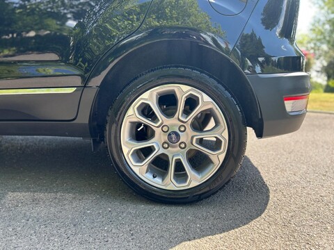 Ford Ecosport TITANIUM 37