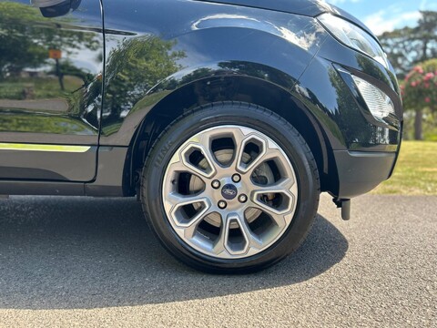 Ford Ecosport TITANIUM 35