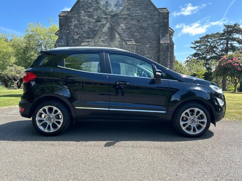 Ford Ecosport TITANIUM 15