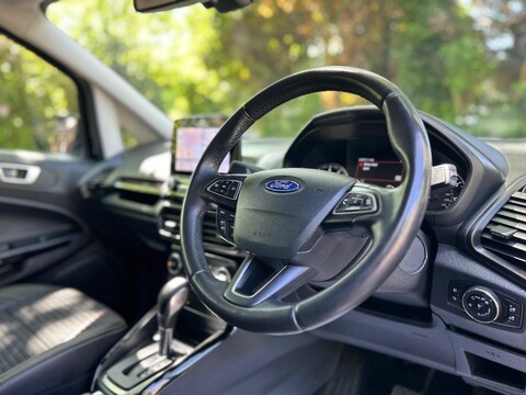 Ford Ecosport TITANIUM 31
