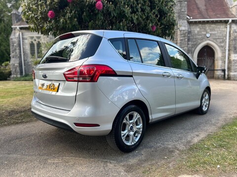 Ford B-Max ZETEC 19