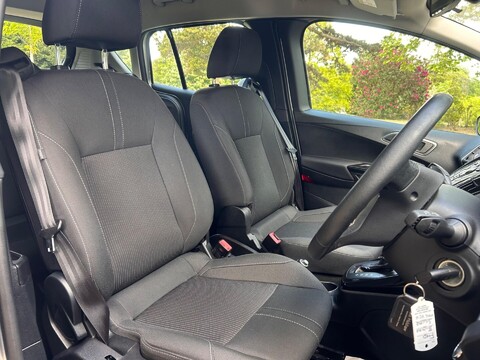 Ford B-Max ZETEC 22