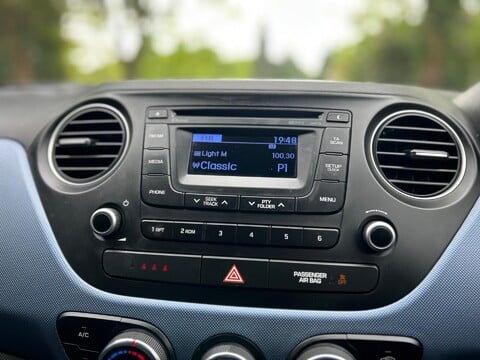 Hyundai i10 SE 22