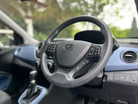 Hyundai i10 SE 23