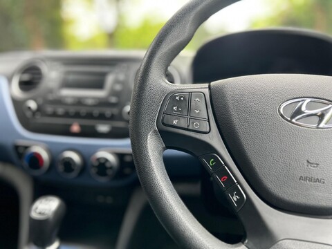 Hyundai i10 SE 25
