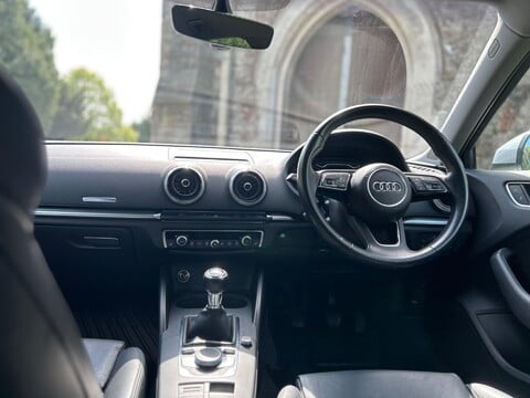 Audi A3 SPORTBACK TDI SPORT 21