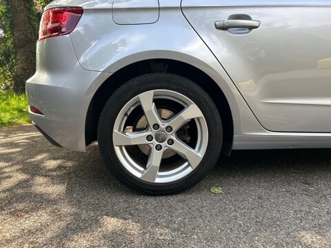 Audi A3 SPORTBACK TDI SPORT 28