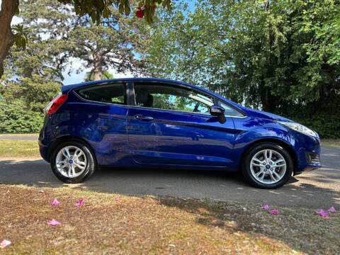 Ford Fiesta ZETEC 14