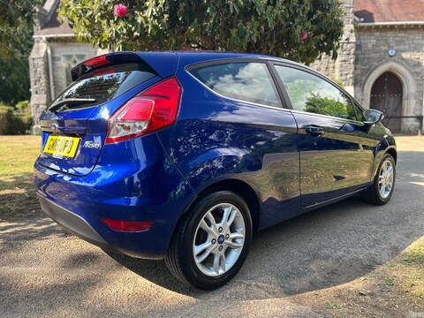 Ford Fiesta ZETEC 16