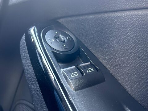 Ford Fiesta ZETEC 29