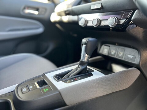 Honda Jazz I-MMD CROSSTAR EX 10
