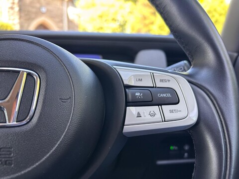 Honda Jazz I-MMD CROSSTAR EX 34