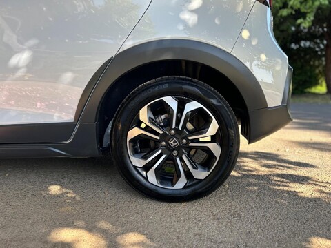 Honda Jazz I-MMD CROSSTAR EX 41