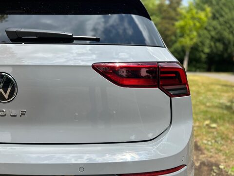 Volkswagen Golf R-LINE ETSI DSG 46
