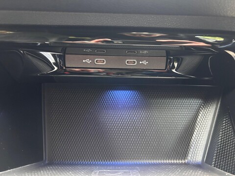 Volkswagen Golf R-LINE ETSI DSG 31