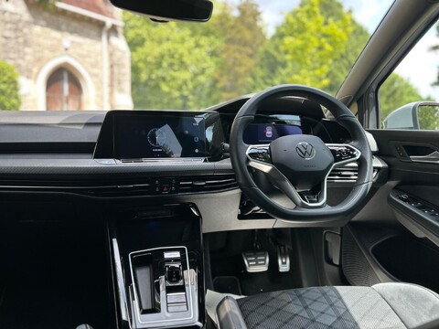 Volkswagen Golf R-LINE ETSI DSG 32