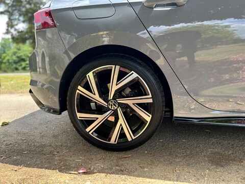 Volkswagen Golf R-LINE ETSI DSG 39