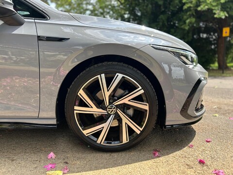 Volkswagen Golf R-LINE ETSI DSG 40