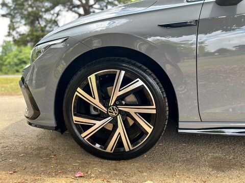 Volkswagen Golf R-LINE ETSI DSG 41