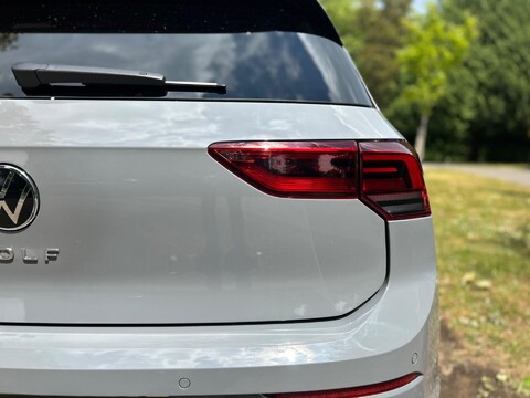 Volkswagen Golf R-LINE ETSI DSG 46