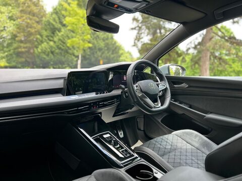 Volkswagen Golf R-LINE ETSI DSG 11
