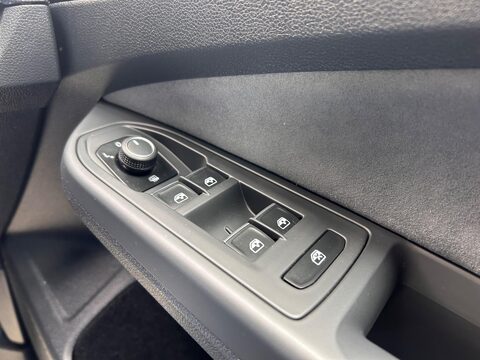 Volkswagen Golf R-LINE ETSI DSG 37