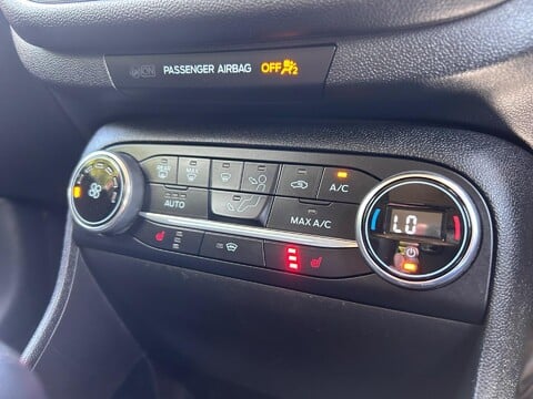 Ford Fiesta ACTIVE X 27