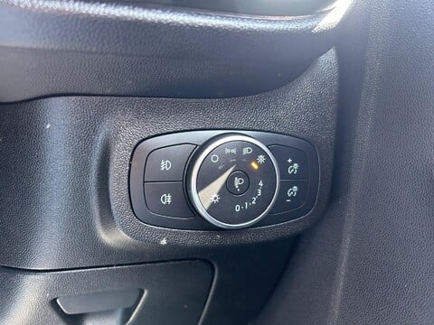 Ford Fiesta ACTIVE X 30