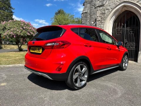 Ford Fiesta ACTIVE X 18